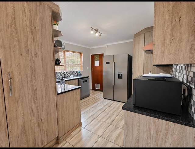 3 BEDROOM PROPERTY TO RENT IN EDELWEISS
